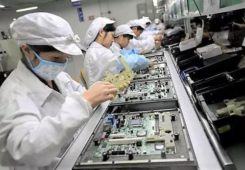 全球最大手機代工廠強勢擴張 5G超大訂單加持，海外建廠與大數據服務并進